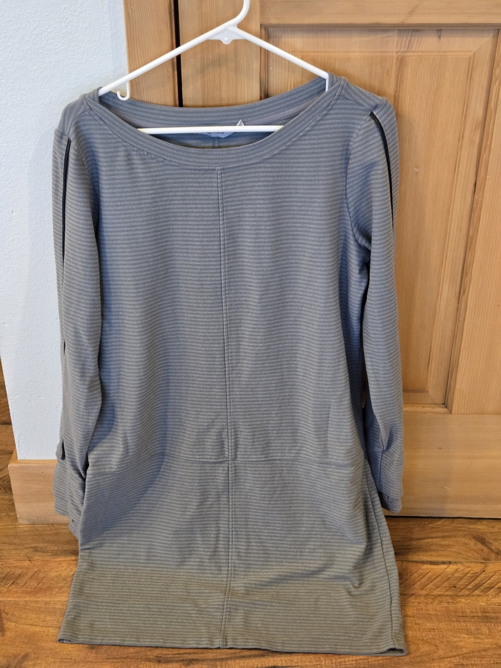 Athleta Grey Striped Midi Dress